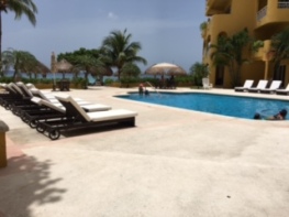 Playa Azul Pool
